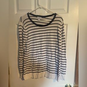 Old Navy stripped sweater